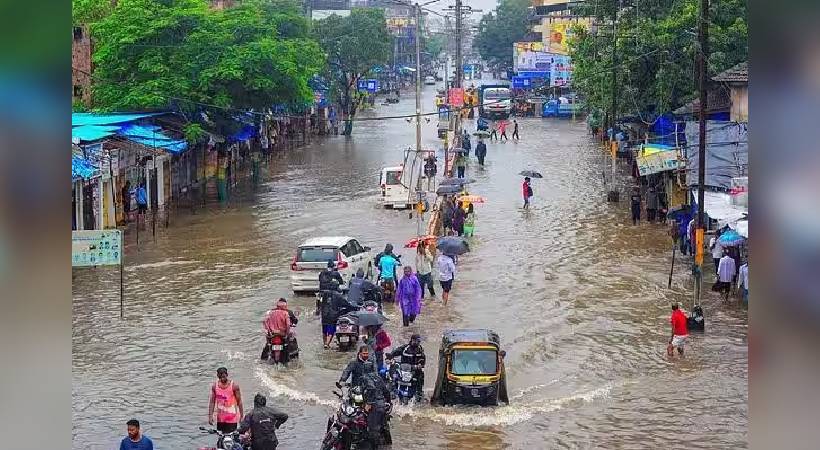 Heavy rain continues Red alert in Gujarat