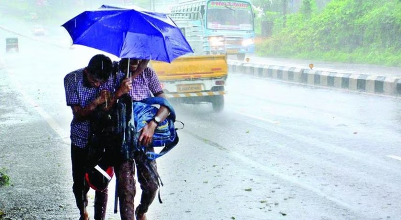 Kerala rains holiday for 11 districts