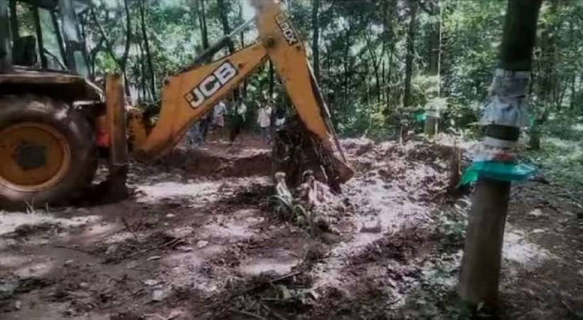one in custody in case of wild elephant buried in Thrissur