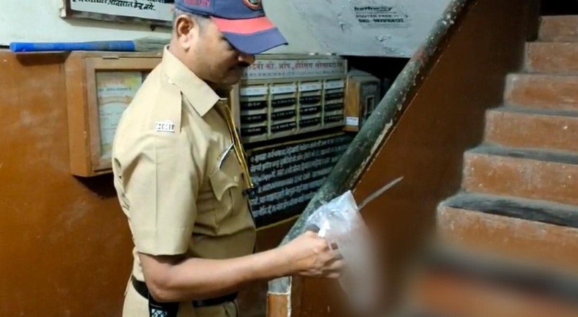 Minor Stabbed To Death Before Her Mother In Maharashtra