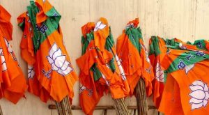 puthuppally election bjp adds 2 women name in candidate list