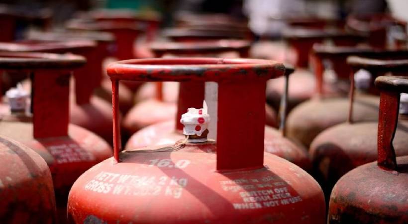 Govt to bring back LPG subsidy as per ujwala scheme