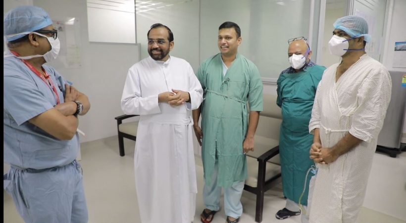 Young priest who donated kidney leaves hospital Thalassery