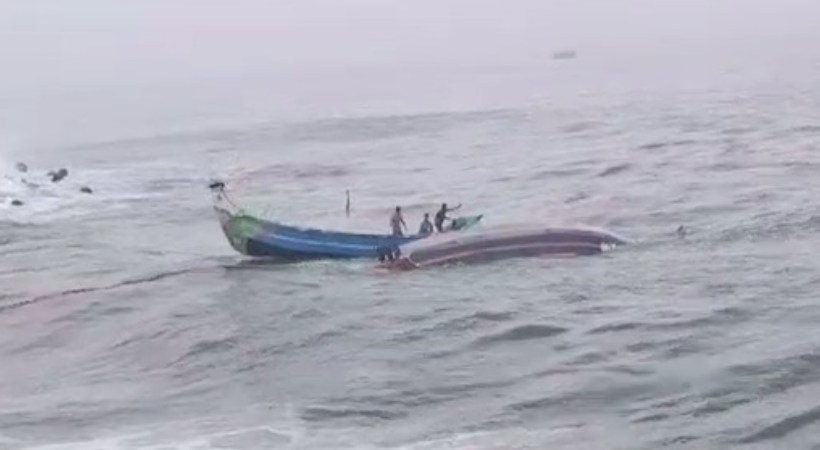 muthalappozhi boat accident rescue