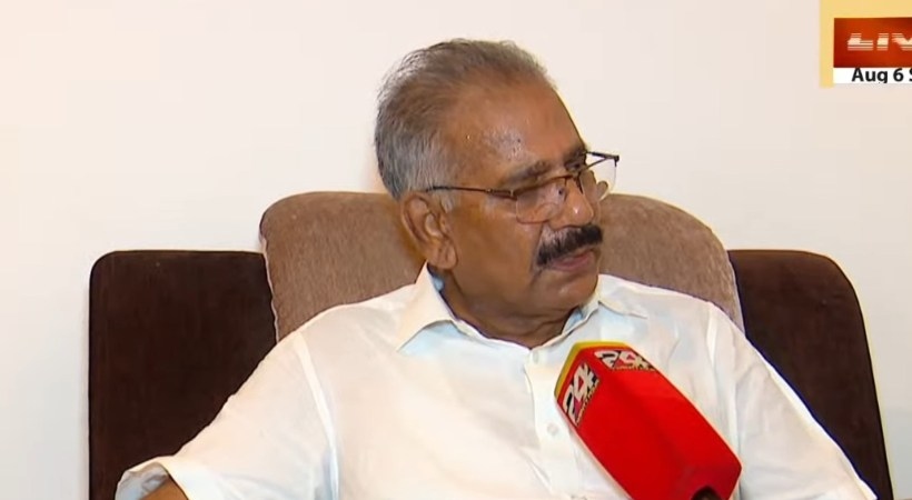 oommen chandy ak saseendran