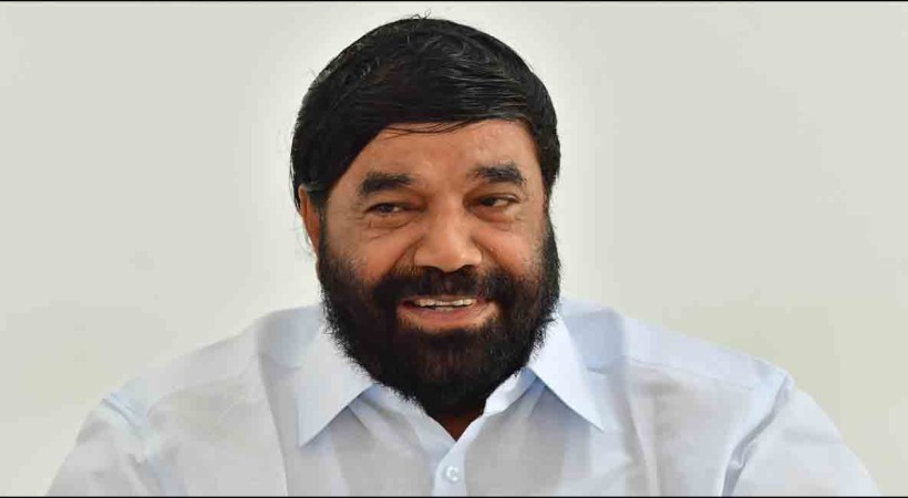 vasavan ac moideen pinarayi