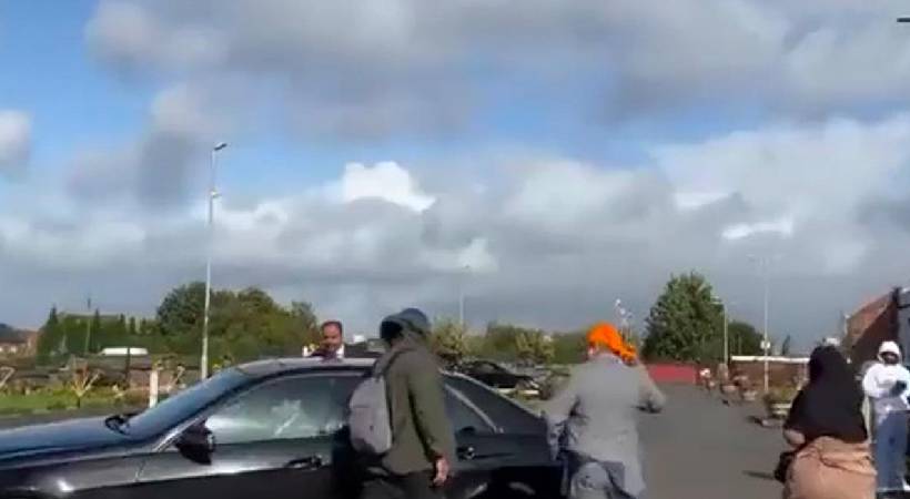 Indian Diplomat Stopped From Entering UK Gurdwara By Khalistani Extremists