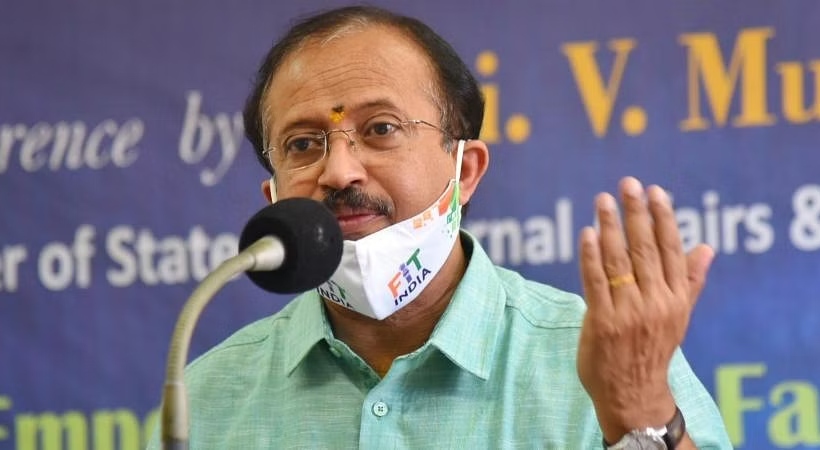'UDF and LDF engage in friendly competition to woo people'; V Muralidharan