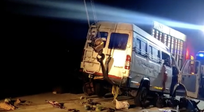 12 Killed After Speeding Mini-Bus Rams Container On Maharashtra Expressway