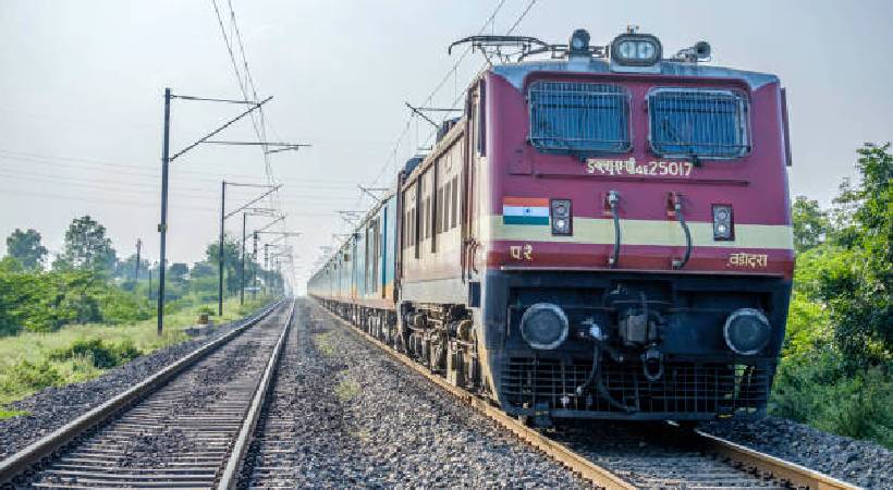 kerala train time change