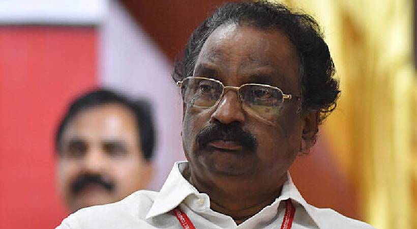 ak balan about veena george and karuvannur case