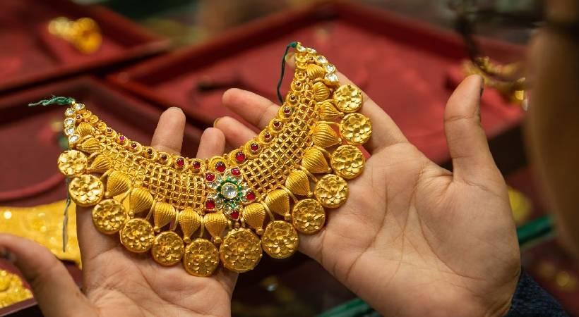 gold rate increased by 480rs