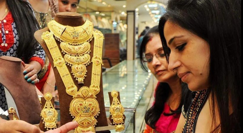 Gold rate decreased Kerala prices today