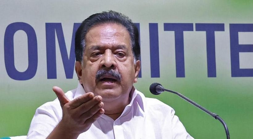 Vinayakans arrest Ramesh Chennithala criticized Saji Cheriyan