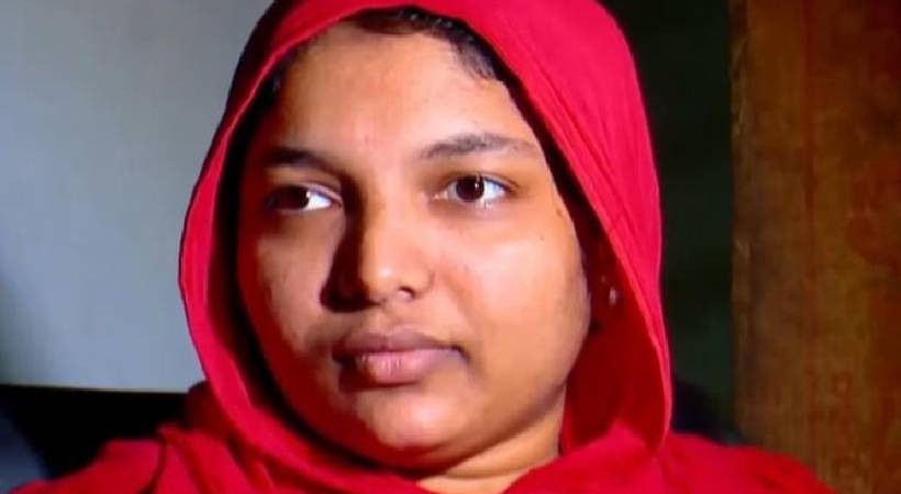 scissors trapped in stomach case harshina against government