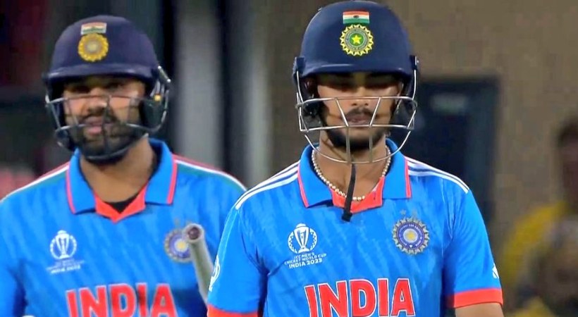 india lost wickets australia