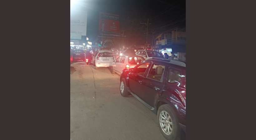 traffic block in thamarassery