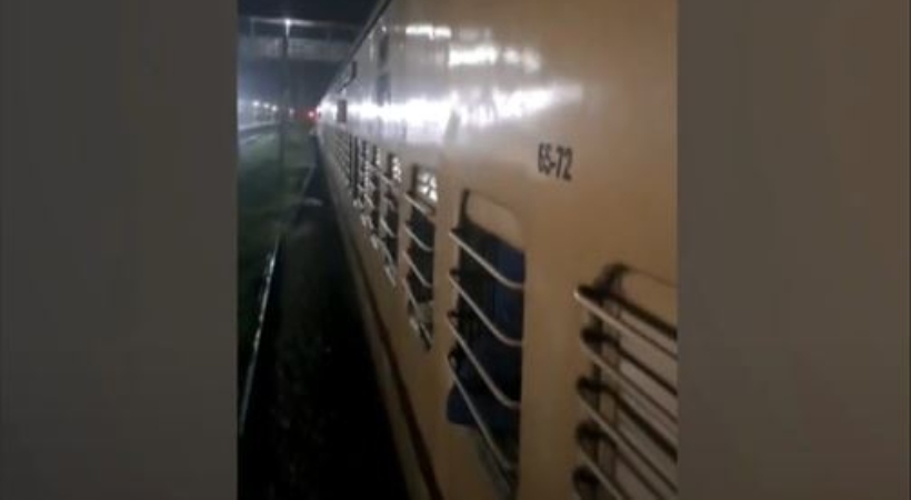 Maveli Express changed track at Kasargod