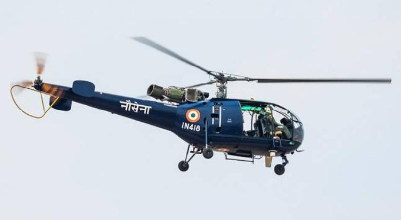 Navy helicopter crashes in Kochi