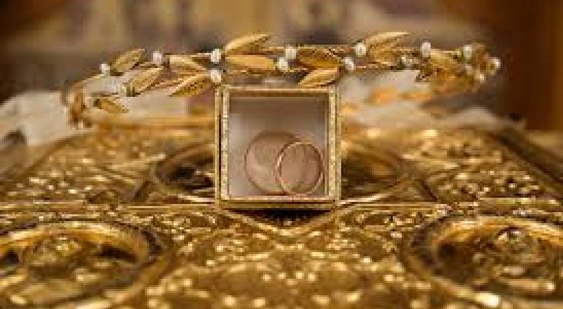 gold rate dropped by 15rs per gram