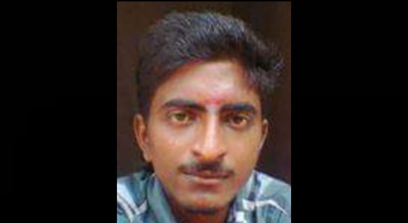 fishing boat overturned in Kollam young man died