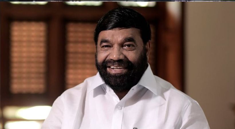 Story highlights; NAVAKERALA SADAS; VN Vasavan praised Pinarayi Vijayan