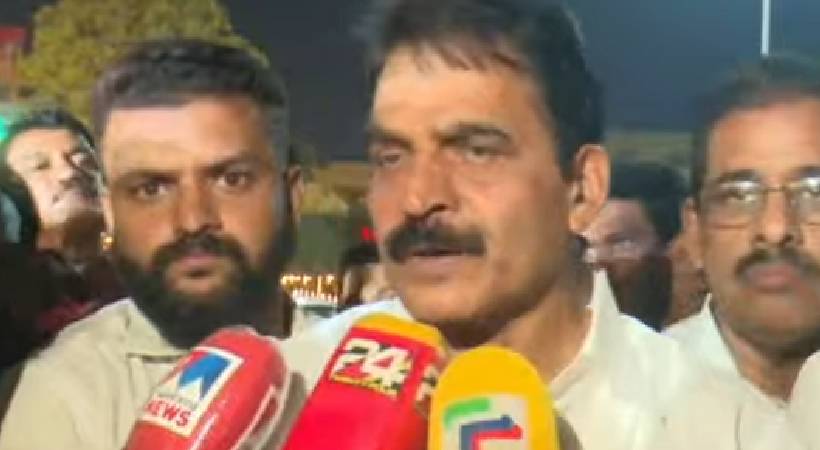 Centre is creating slave labor by eliminating the organized working class says KC Venugopal