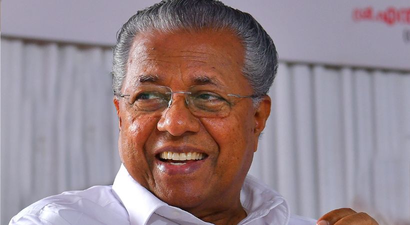 school students salute in navakerala sadas pinarayi vijayan response