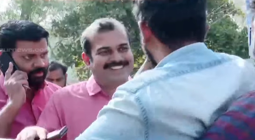 calicut university senate police complaint sfi