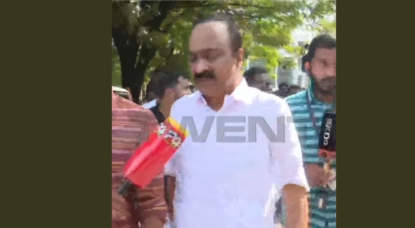 satheesan accuses police attack