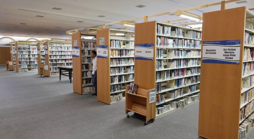 Florida district pulls many Jewish and Holocaust books from school libraries