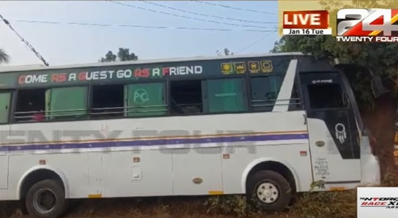 Bus Accident at Valancherry: 15 people injured