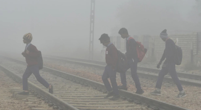 Heavy fog continues over North India