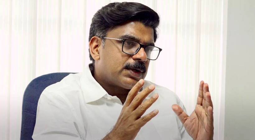 Mathew Kuzhalnadan with serious allegations in Vandiperiyar case