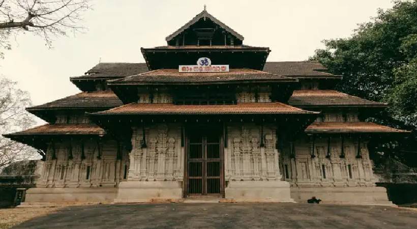 footwear banned at vadakunnatha temple for thrissur pooram