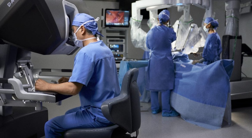 Robotic surgery for cancer for the first time in the government sector