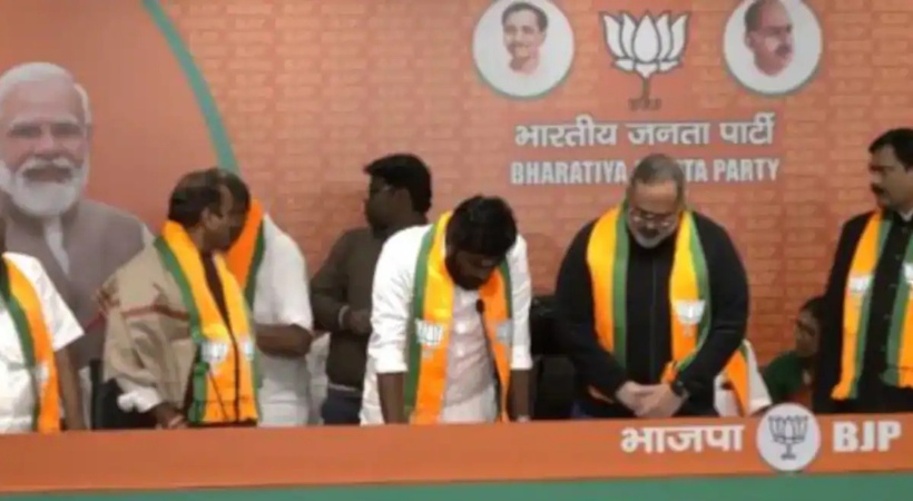15 Former Legislators, Ex MP From Tamil Nadu Join BJP In Delhi