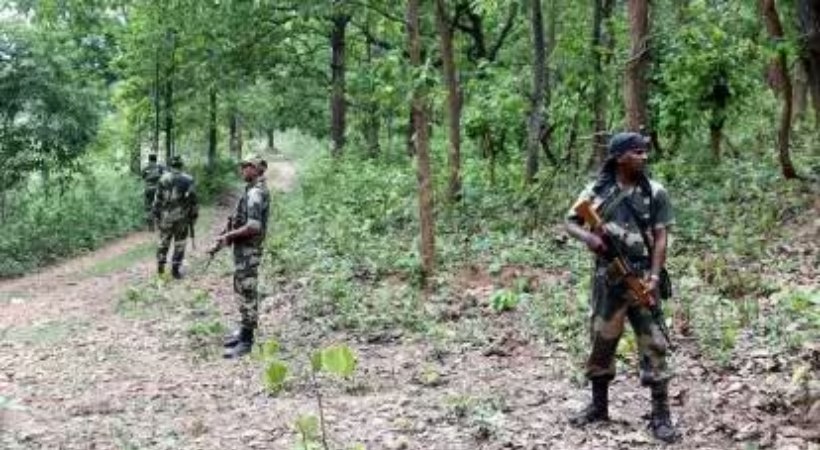 3 naxals killed in encounter in Chhattisgarh's Kanker