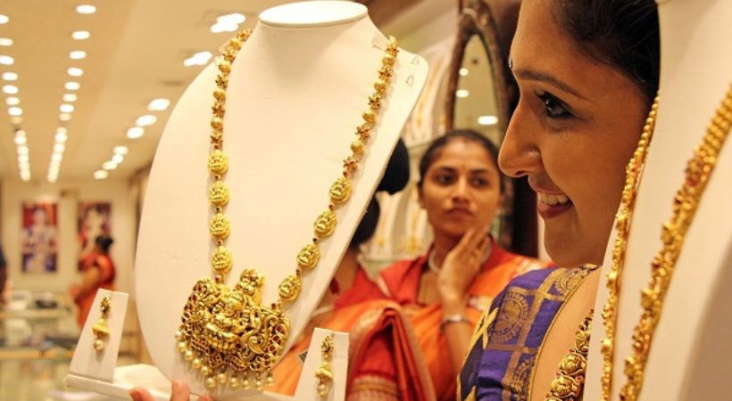 Gold rate hiked kerala