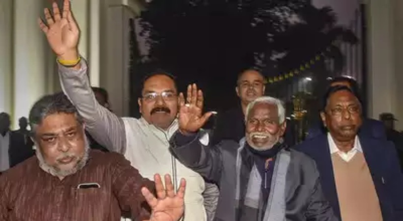 Resort Politics Looms in Jharkhand Amid Political Crisis