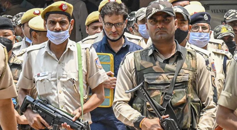 Indian govt bans J-K groups for involvement in terror