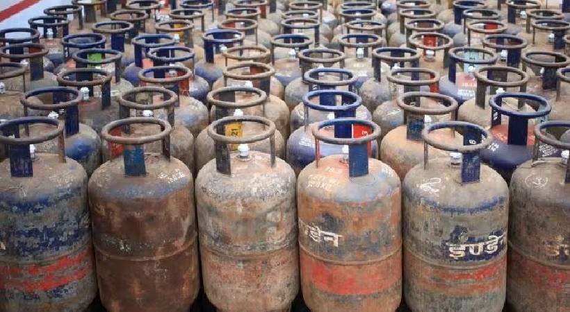 commercial cylinder price slashed by 30.50