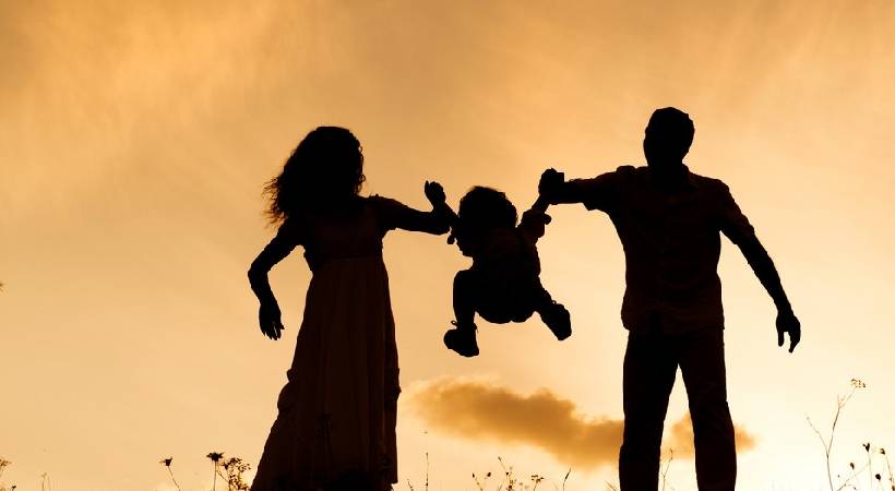 Parents need to record religion separately for child birth certificate