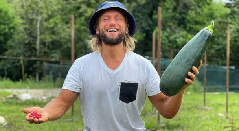 Russian influencer jailed for his son's death