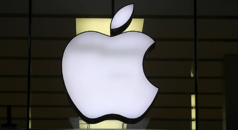 Apple may employ 5 lakh people in India in 3 years