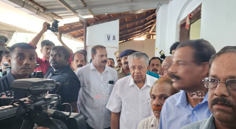 Pinarayi vijayan response in E P Jayarajan and T G Nandakumar controversy