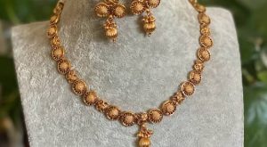 slight decrease in gold rate