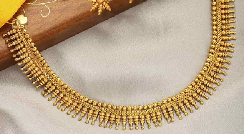 steep decrease in gold rate by 800rs