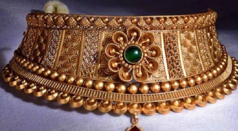 gold rate drops by 400rs