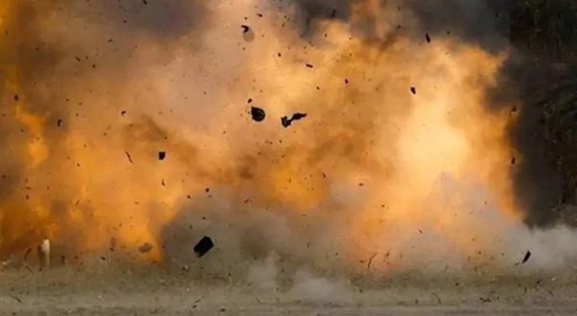 CPIM worker throws explosives at CPIM local leaders Kasargod